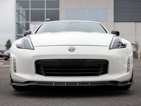 Used 2016 Nissan 370Z Touring RWD image 9