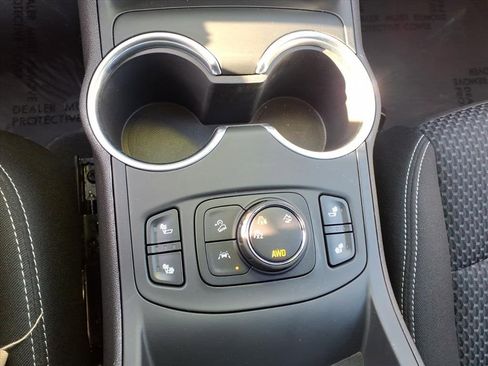 Certified 2022 GMC Terrain SLE w/ Driver Convenience Package image 13