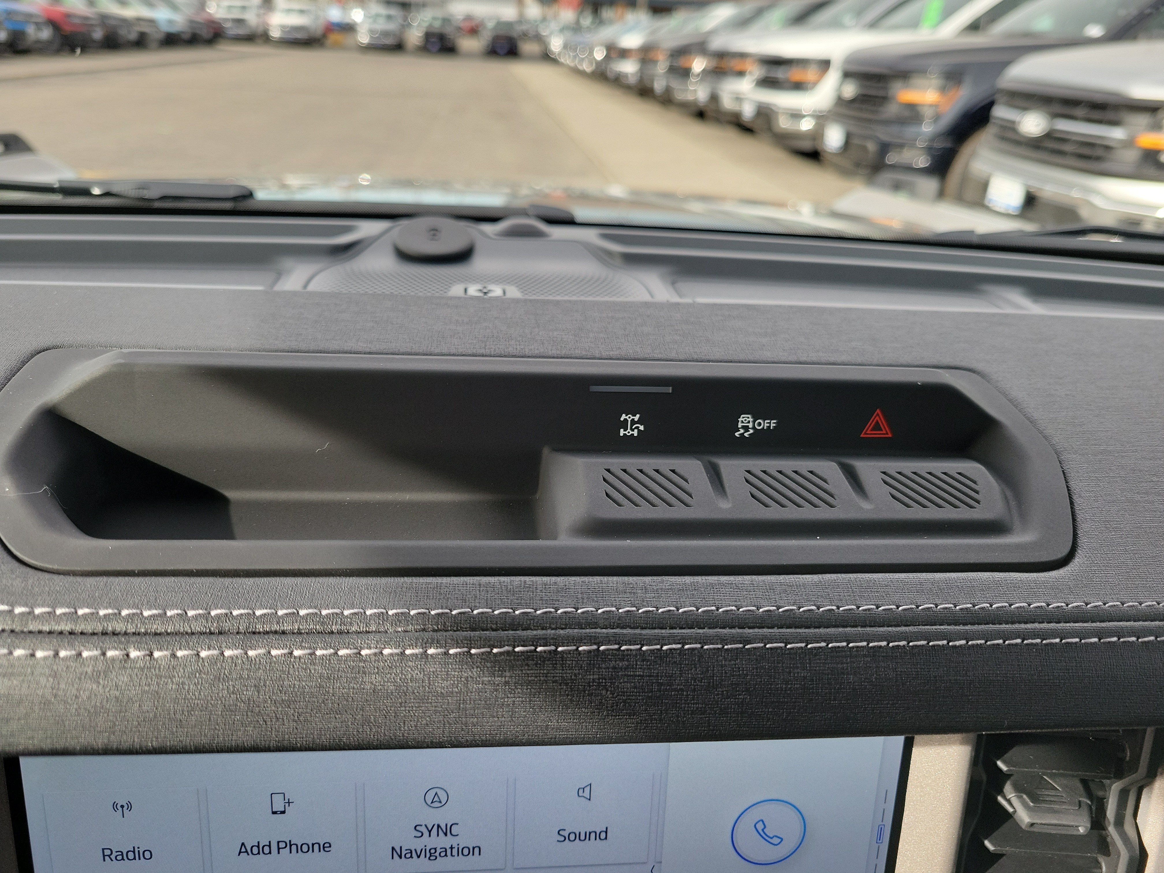 Used 2025 Ford Bronco Outer Banks AWD/4WD image 21