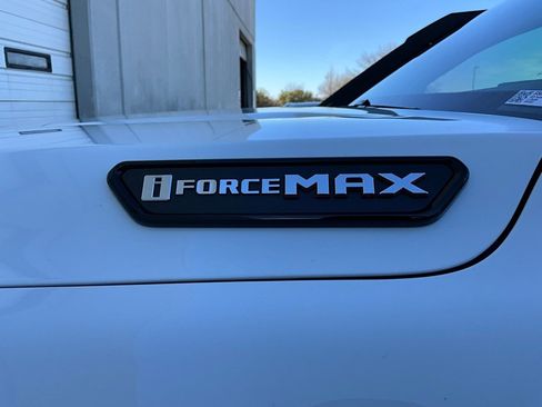 Used 2025 Toyota 4Runner Trailhunter image 11