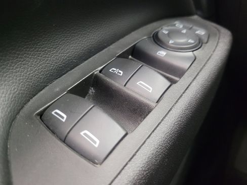 Used 2021 Chevrolet Equinox LT FWD image 27