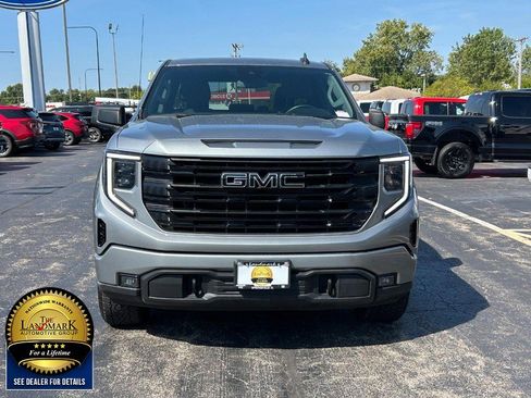 Used 2023 GMC Sierra 1500 Elevation w/ LPO, Elevation Black Package image 4