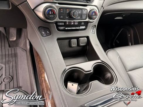 Used 2019 Chevrolet Tahoe LT w/ Luxury Package AWD/4WD image 14