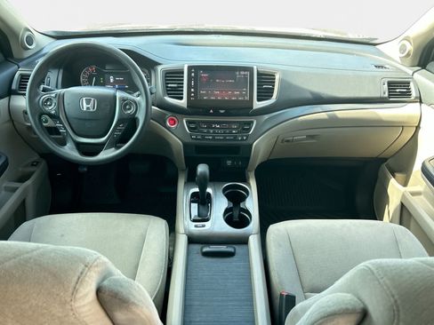 Used 2018 Honda Pilot EX image 15