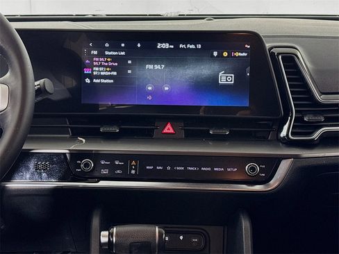 Used 2024 Kia Sportage EX image 15