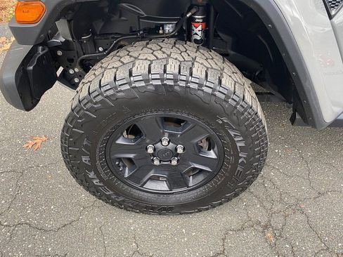 Used 2021 Jeep Gladiator Mojave image 14