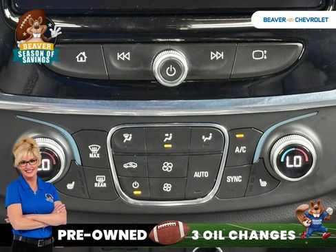 Used 2022 Chevrolet Traverse RS FWD image 22