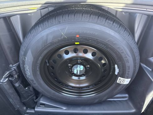 New 2026 Jeep Grand Cherokee Laredo X RWD image 38