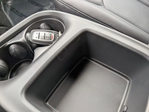 New 2026 Chrysler Pacifica Select w/ S Appearance Package image 31