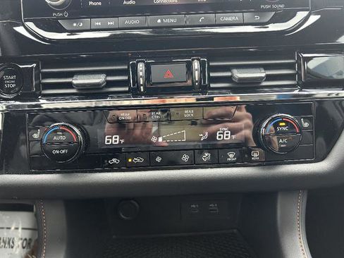 Used 2025 Nissan Pathfinder Rock Creek image 22