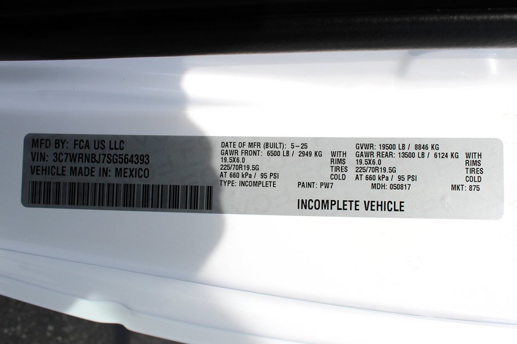 Used 2025 RAM 5500 Tradesman AWD/4WD image 20