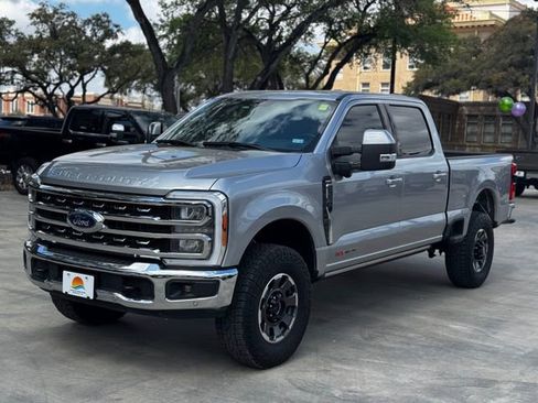 Used 2023 Ford F350 Lariat w/ Lariat Ultimate Package image 2