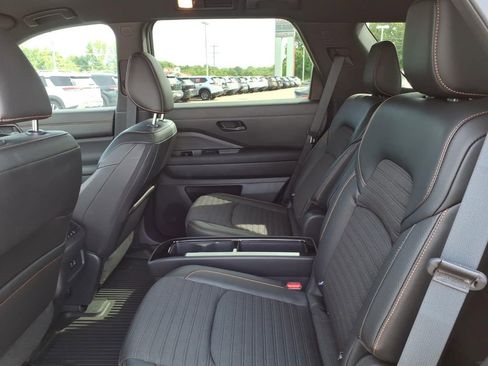 Certified 2023 Nissan Pathfinder Rock Creek AWD/4WD image 6