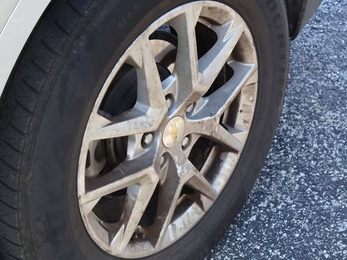 Used 2022 Chevrolet Equinox LT FWD image 25