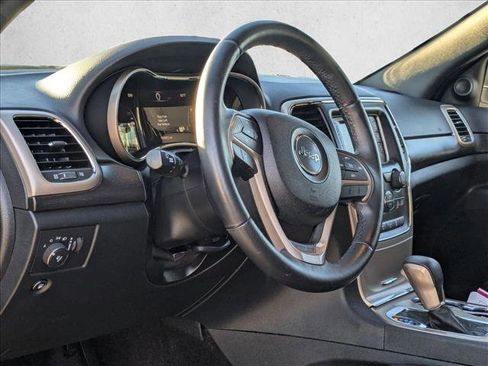 Used 2016 Jeep Grand Cherokee Laredo image 7