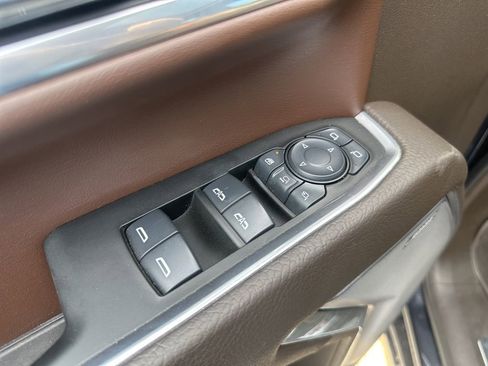 Used 2024 GMC Sierra 2500 Denali w/ Denali Reserve Package image 36