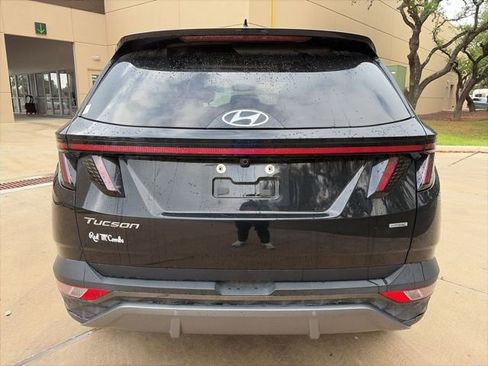 Certified 2024 Hyundai Tucson Limited image 3