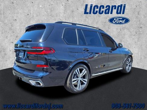 Used 2023 BMW X7 xDrive40i w/ M Sport Package image 2