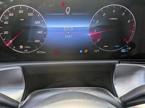 Used 2026 Mercedes-Benz GLB 250 image 11