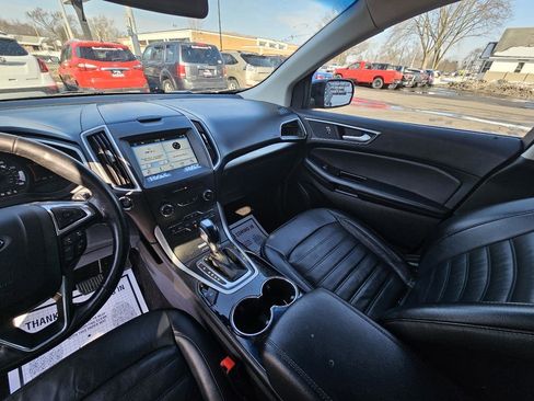 Used 2017 Ford Edge SEL w/ Equipment Group 201A image 17