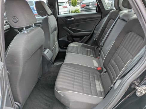 Used 2022 Volkswagen Jetta Sport FWD image 28