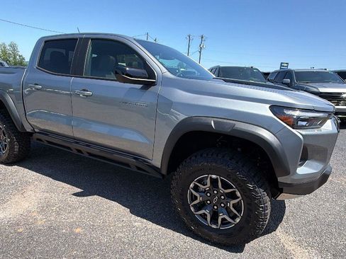 New 2026 Chevrolet Colorado ZR2 w/ Technology Package AWD/4WD image 3