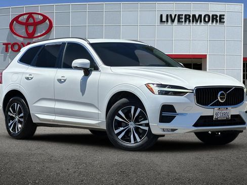Used 2023 Volvo XC60 B5 Core w/ Protection Package Premier FWD image 2
