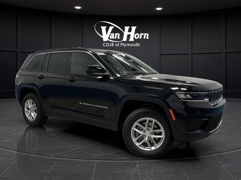 New 2025 Jeep Grand Cherokee Laredo X w/ Trailer Tow Package image 37