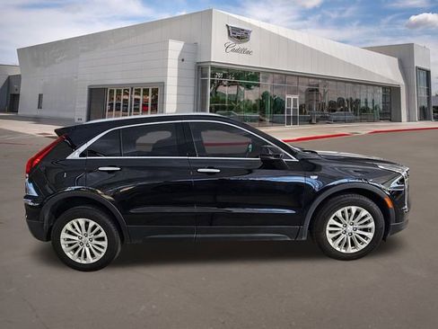 Certified 2024 Cadillac XT4 Luxury w/ Cold Weather Package image 4