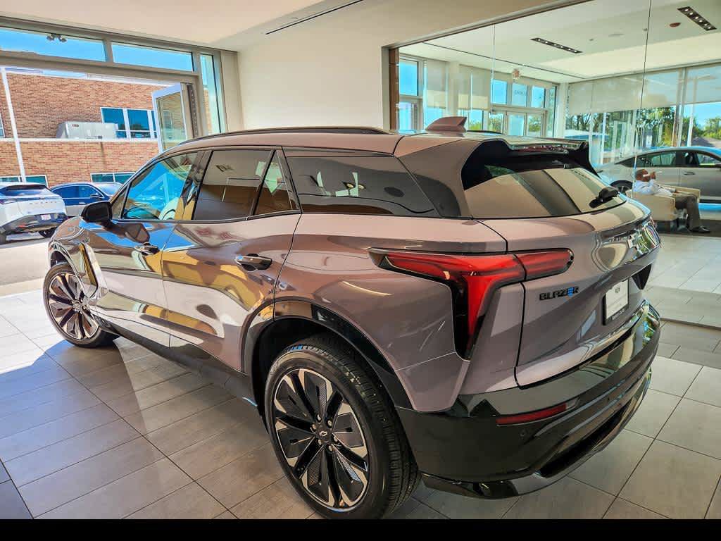 Used 2024 Chevrolet Blazer EV RS AWD/4WD image 8