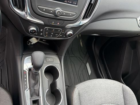 Used 2024 Chevrolet Equinox LT w/ LPO, Floor Liner Package FWD image 20