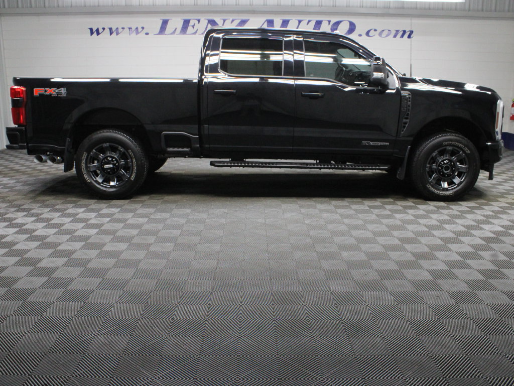 Used 2024 Ford F250 Lariat w/ Lariat Ultimate Package AWD/4WD image 2