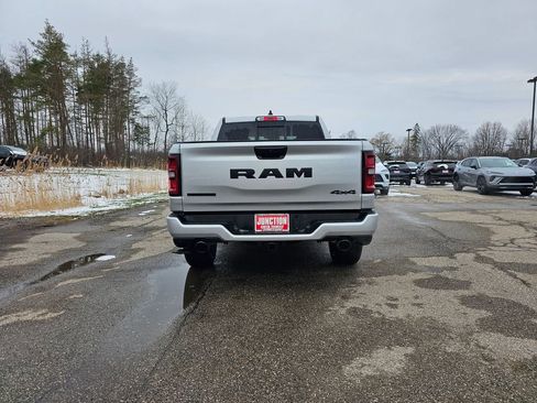 New 2026 RAM 1500 4x4 Crew Cab image 5