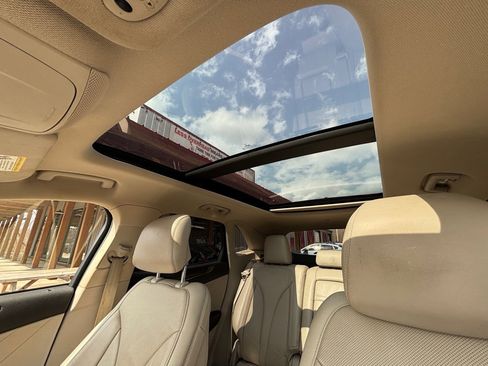 Used 2017 Lincoln MKC Reserve w/ Lincoln MKC Climate Package image 21