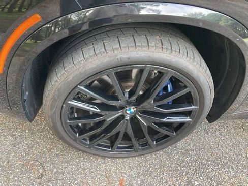 Used 2025 BMW X5 M60i image 12