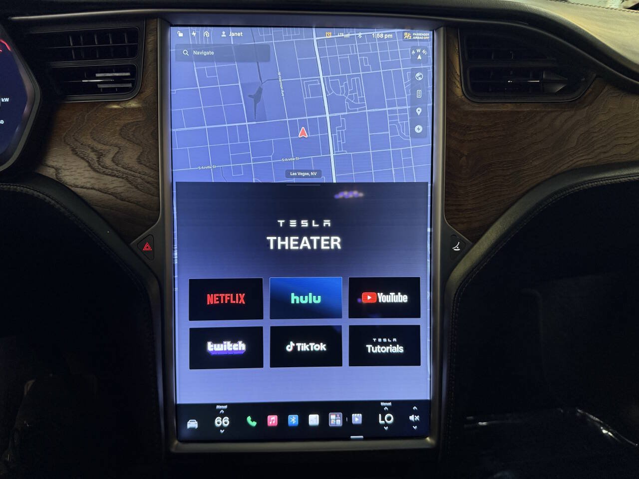 Used 2020 Tesla Model X Long Range AWD/4WD image 19