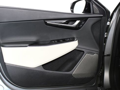 Used 2023 Kia EV6 GT-Line w/ GT-Line Suede Seat Package image 6