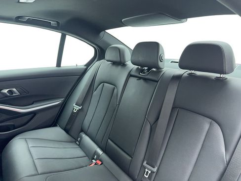 Used 2025 BMW 330i Sedan image 43