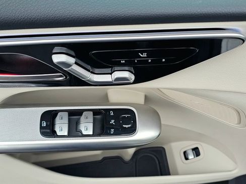 Certified 2025 Mercedes-Benz GLC 300 4MATIC image 21