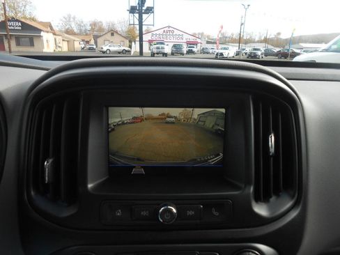 Used 2019 Chevrolet Colorado W/T image 13