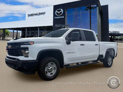 Used 2024 Chevrolet Silverado 2500 W/T AWD/4WD image 2