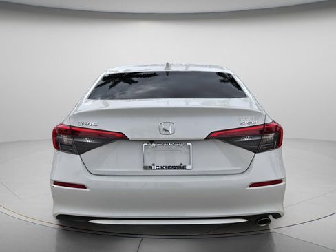 Used 2024 Honda Civic Sport image 6