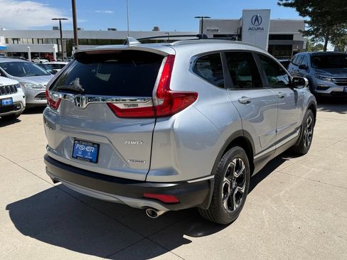 Used 2018 Honda CR-V Touring image 4