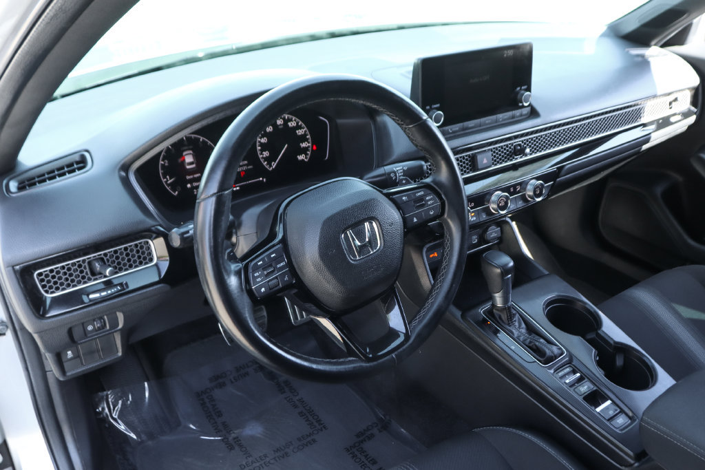 Used 2025 Honda Civic Sport image 17