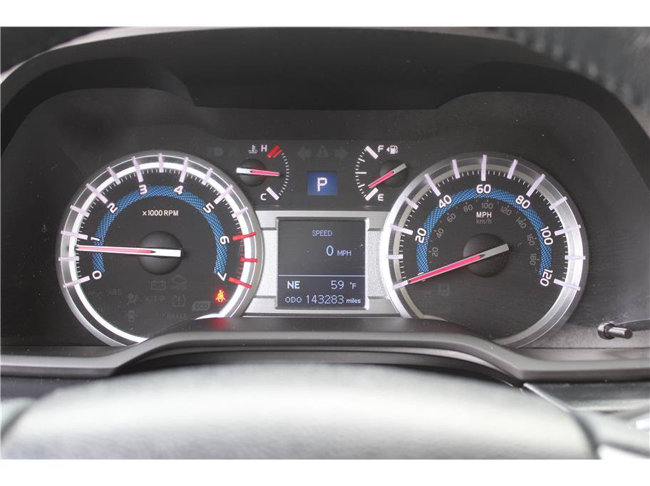 Used 2016 Toyota 4Runner Limited AWD/4WD image 26