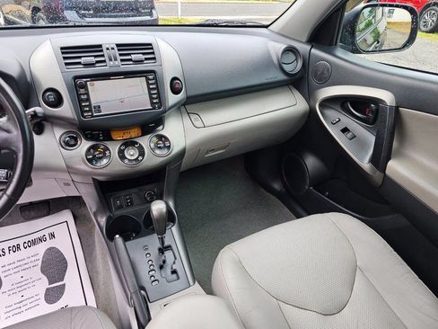 Used 2011 Toyota RAV4 Limited AWD/4WD image 13