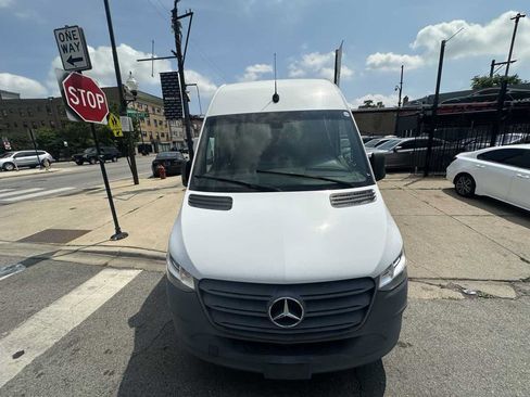 Used 2021 Mercedes-Benz Sprinter 2500 w/ Driver Convenience Package image 13