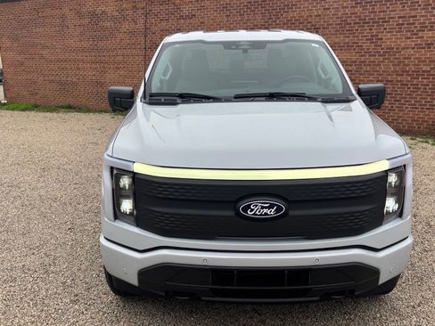 New 2025 Ford F150 Lightning Flash image 15