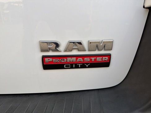 Used 2020 RAM ProMaster City Tradesman FWD image 13