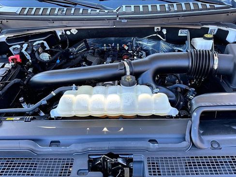 Used 2023 Ford Expedition Limited image 21